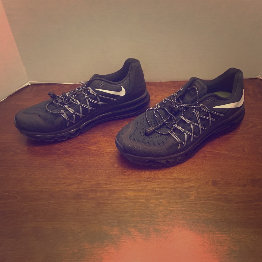 Men’s Black Size 10 Nike Air Max